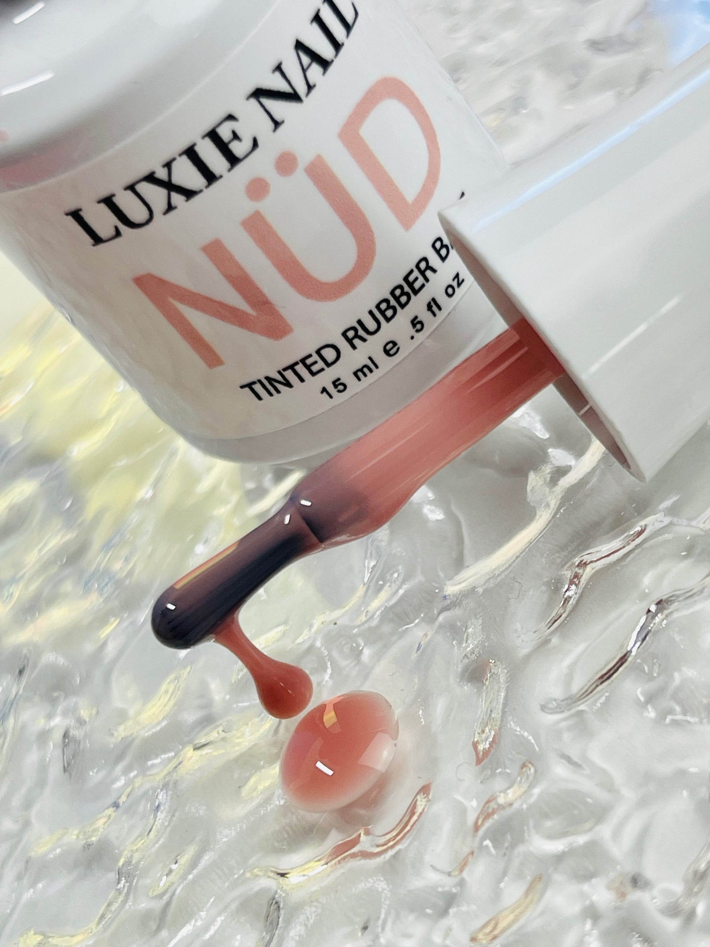 NÜD 061 NÜD- HEMA FREE Rubber Base 15ml - Luxie Nail