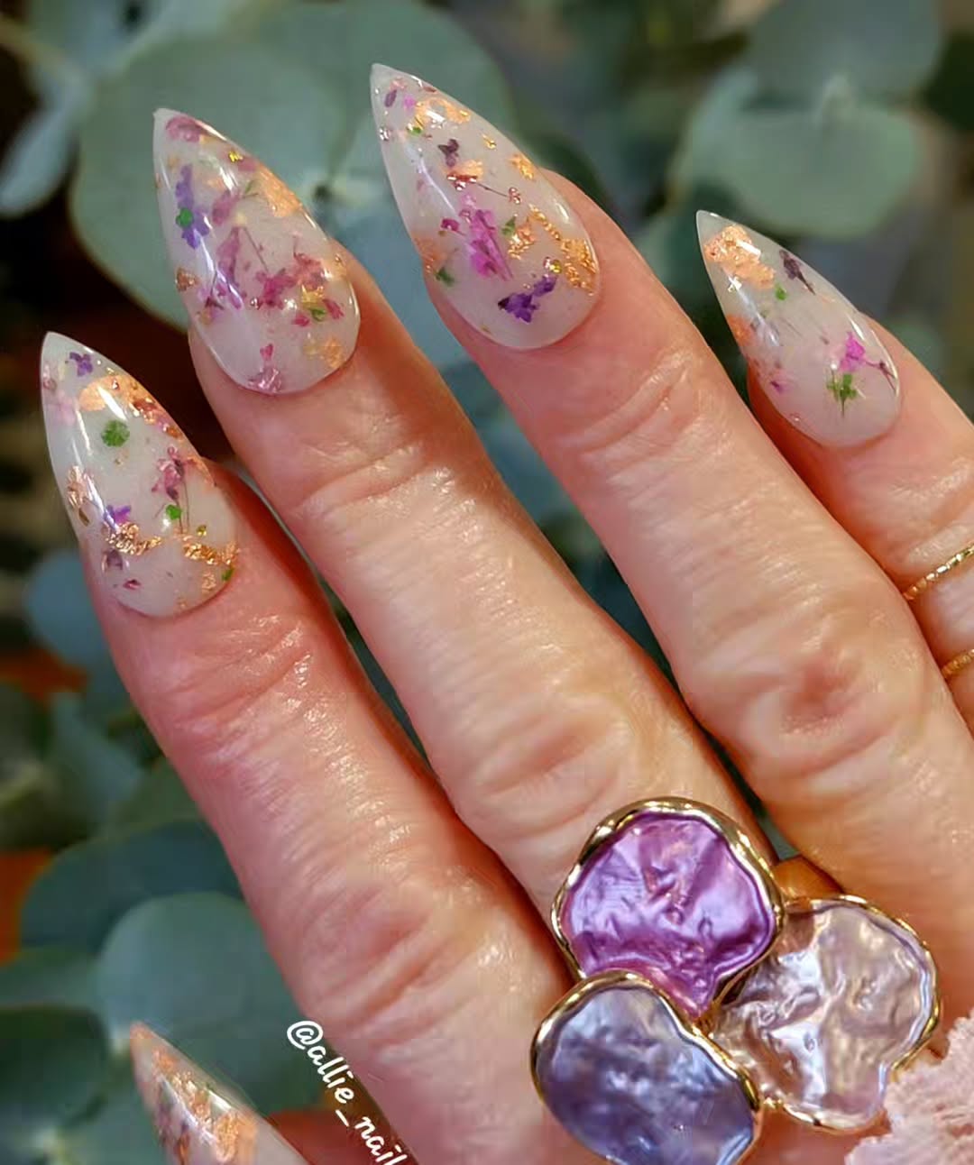 Lola Acrylic Dip Powder- Luxie Nail