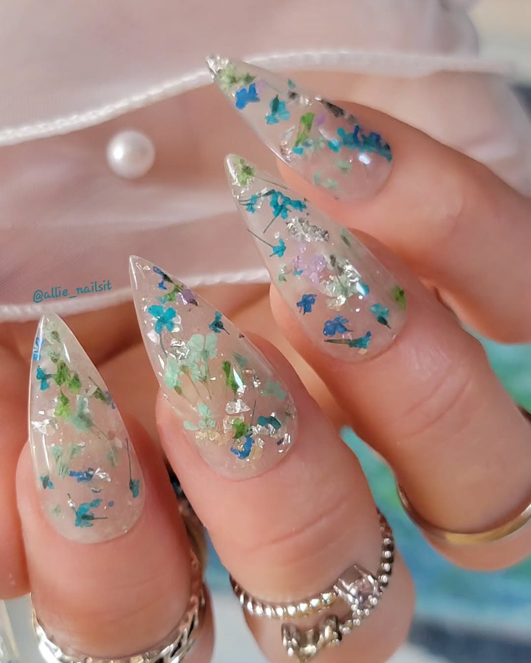 Luna Floral and Foil Acrylic Dip Powder- Luxie Nail