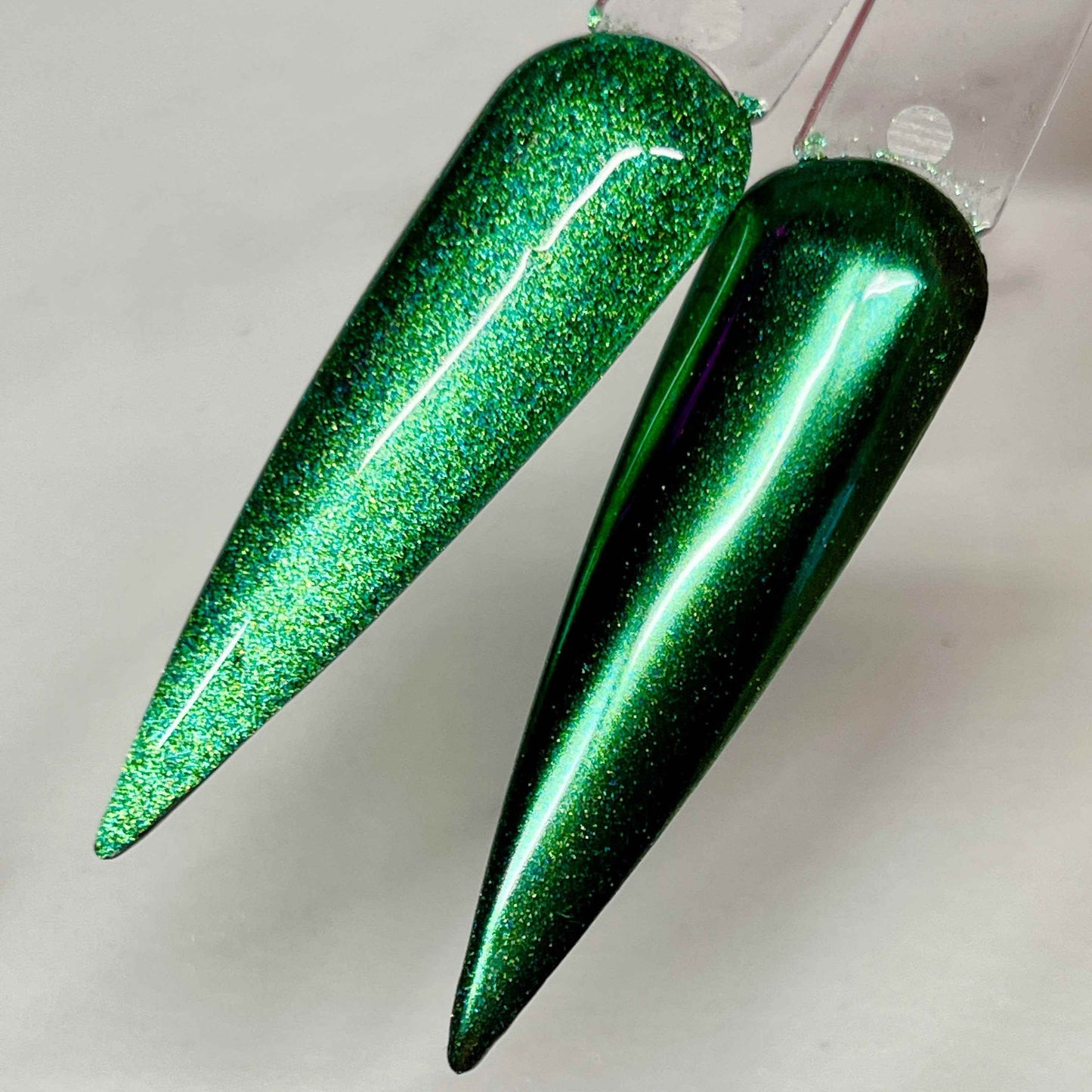 British Racing Green Chrome Nail Powder 1g. - Luxie Nail