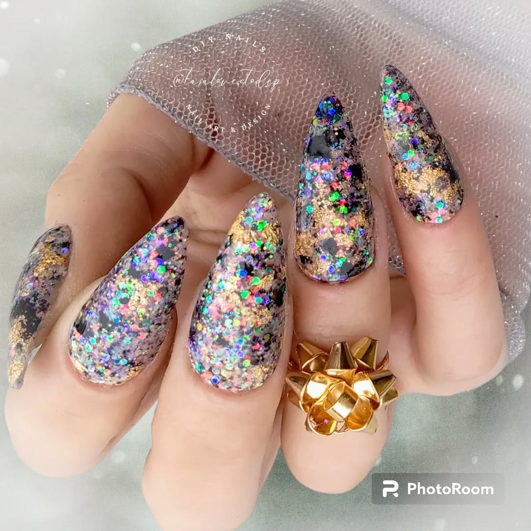 Rockerfeller Acrylic Dip Powder- Luxie Nail