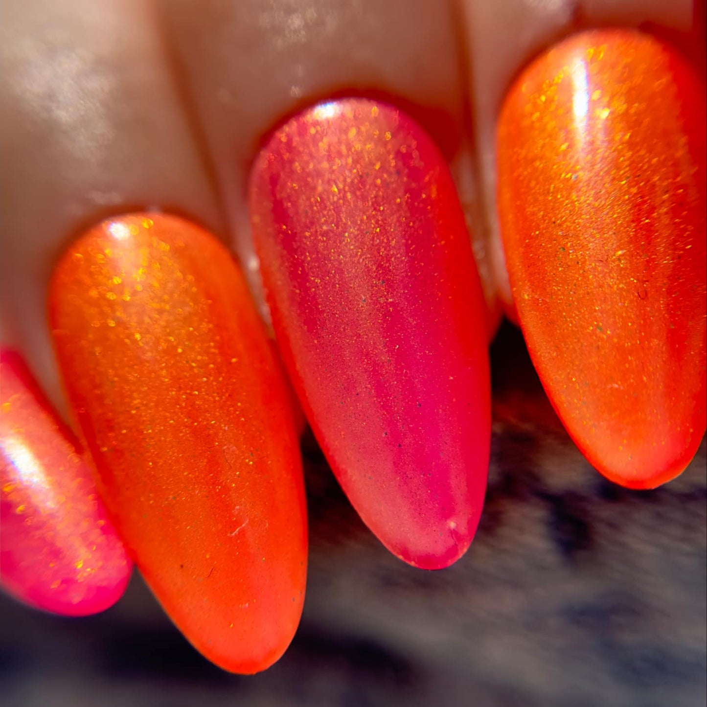 Aurora Luxe- Sunfire Sparks Gel Polish No. F022 15ml UV Gel- Luxie Nail