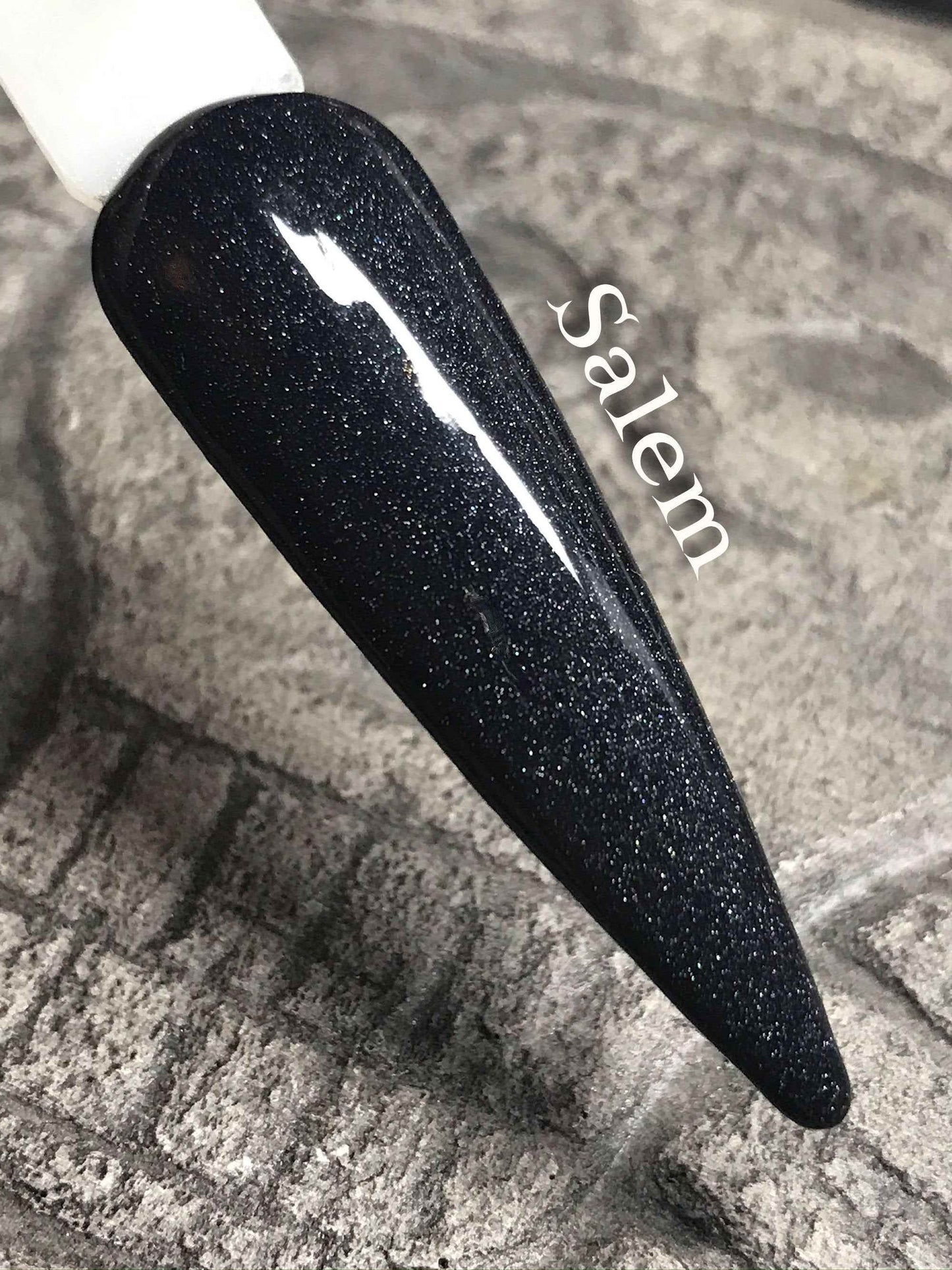 Salem - Luxie Nail