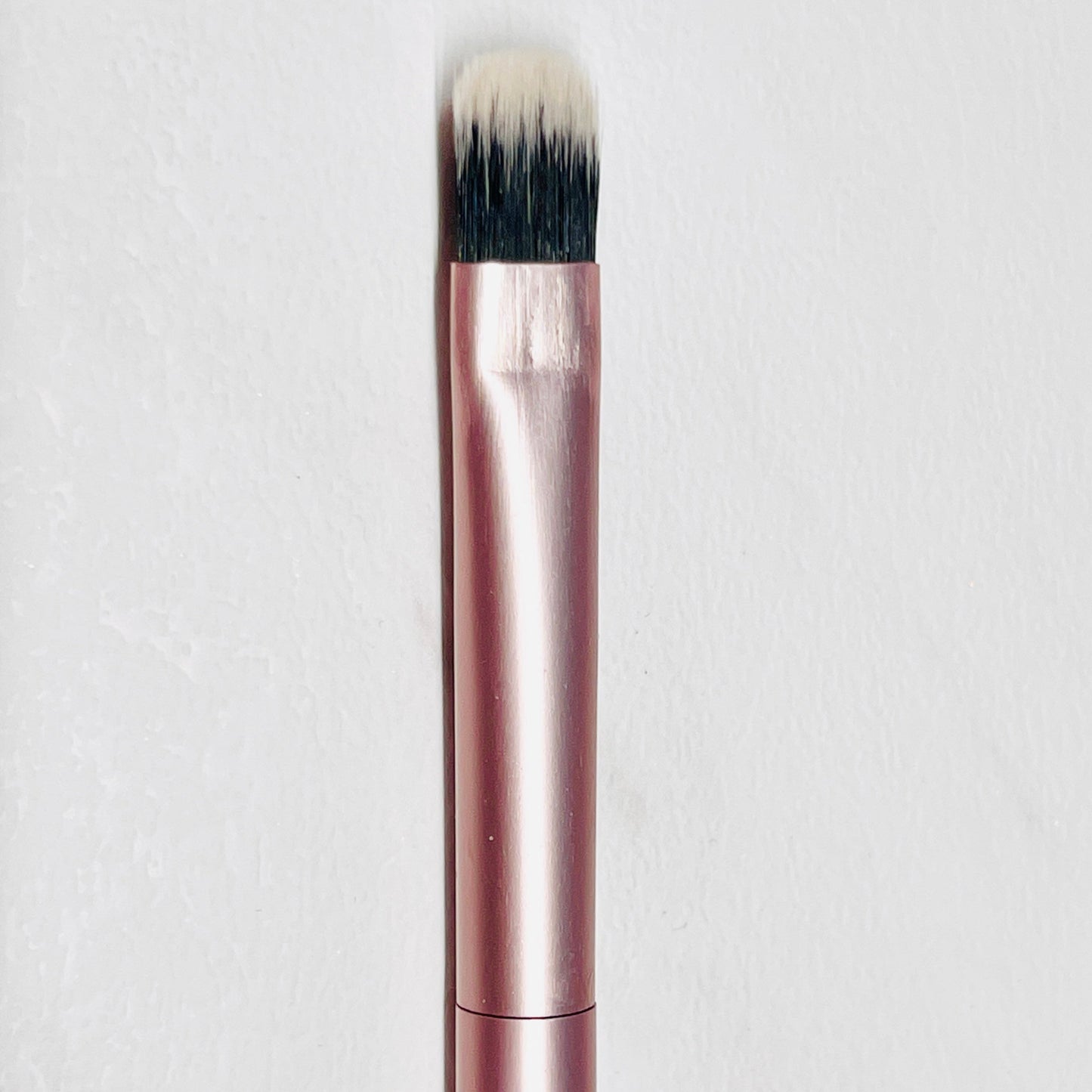 Double End Rose Gold Pigment Applicator Brush